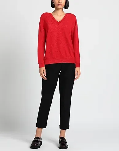 https://images.styletyx.com/images/red-knitted-sweater-pomandere-402161246_2.webp