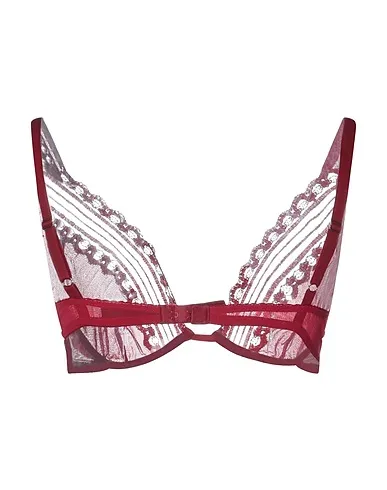 https://images.styletyx.com/images/red-lace-bra-christies-2742953_2.webp