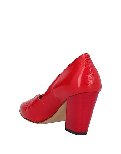 https://images.styletyx.com/images/red-leather-pump-halmanera-13114193_3.webp