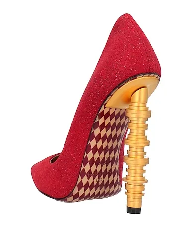 https://images.styletyx.com/images/red-leather-pump-julia-haart-3317884_3.webp