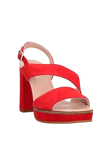 https://images.styletyx.com/images/red-leather-sandals-marc-cain-2651568_2.webp
