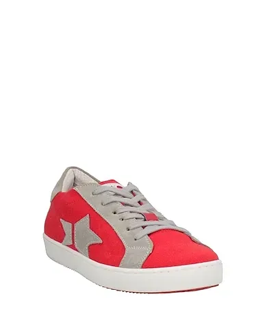 https://images.styletyx.com/images/red-leather-sneakers-sequel-by-ishikawa-13005915_2.webp