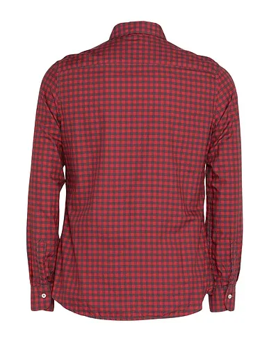 https://images.styletyx.com/images/red-plain-weave-checked-shirt-mcr-1607718_2.webp