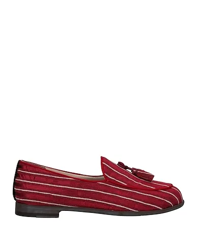 https://images.styletyx.com/images/red-plain-weave-loafers-dotz-13316864_1.webp