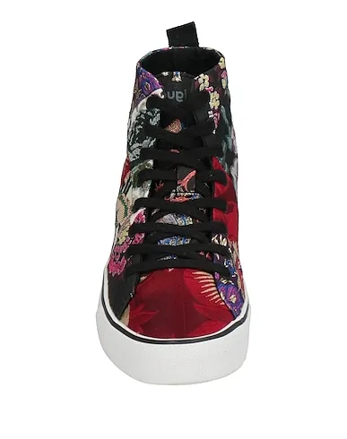 https://images.styletyx.com/images/red-plain-weave-sneakers-desigual-2349002_4.webp