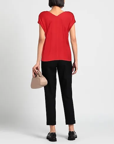 https://images.styletyx.com/images/red-plain-weave-top-pomandere-207222750_3.webp