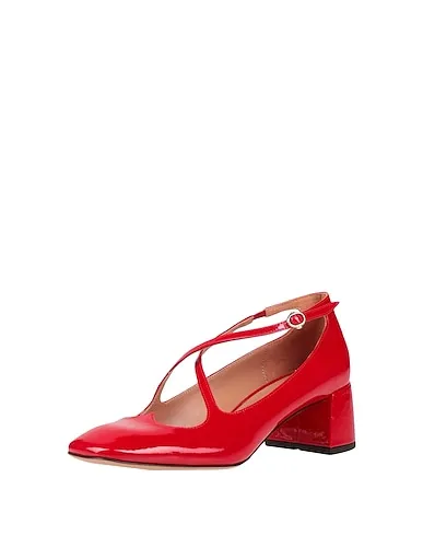 https://images.styletyx.com/images/red-pump-pump-two-for-love-in-vernice-a-bocca-140646948_2.webp