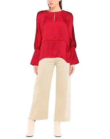 https://images.styletyx.com/images/red-satin-blouse-maison-laviniaturra-1378560_2.webp