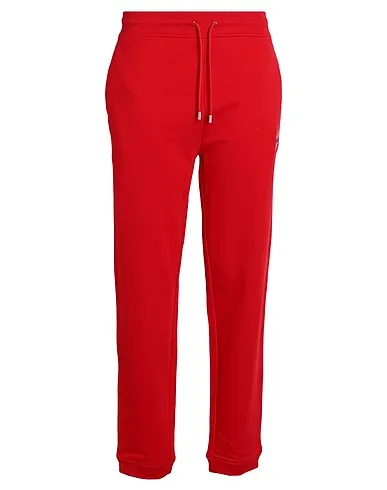https://images.styletyx.com/images/red-sweatshirt-casual-pants-hugo-boss-2647789_1.webp