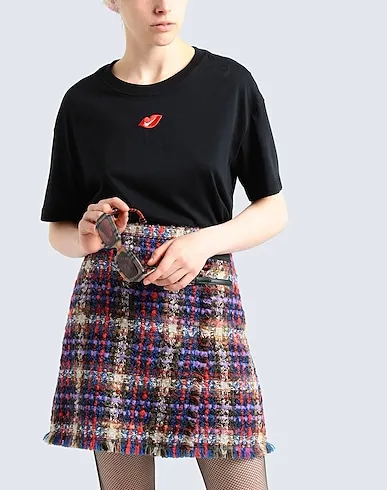https://images.styletyx.com/images/red-tweed-midi-skirt-gucci-1250190531_2.webp