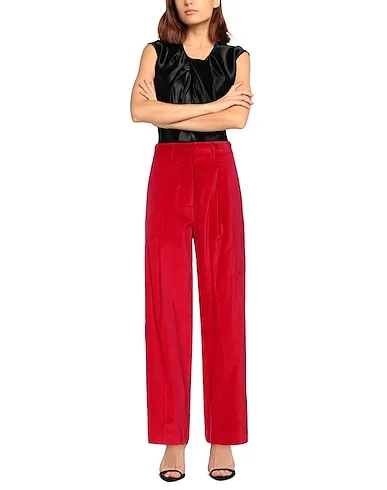 https://images.styletyx.com/images/red-velvet-casual-pants-jejia-1506481_2.webp