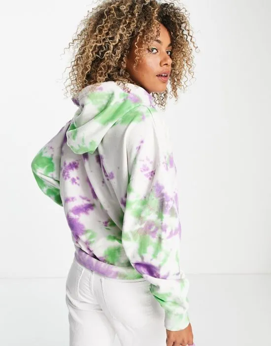 https://images.styletyx.com/images/relaxed-hoodie-in-tie-dye-with-butterfly-graphic-daisy-street-2906172_2.webp