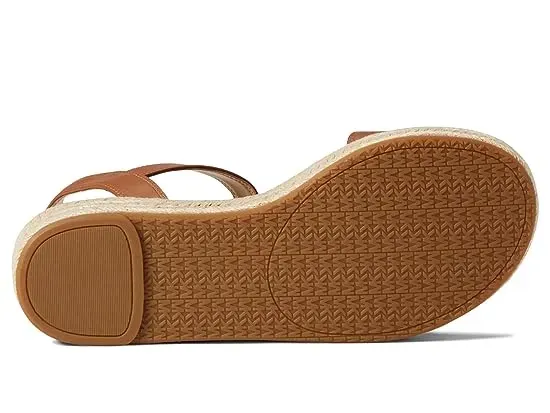 https://images.styletyx.com/images/richie-espadrille-michael-kors-2008998_3.webp