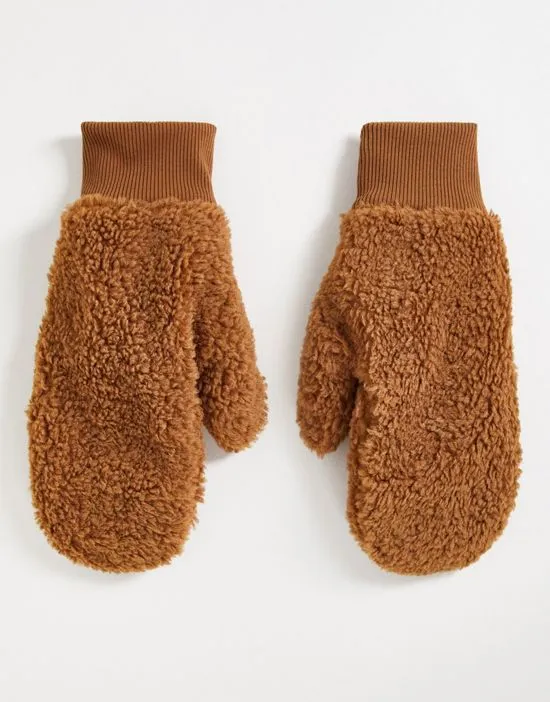 https://images.styletyx.com/images/ridge-fleece-mittens-in-brown-the-north-face-2809672_1.webp