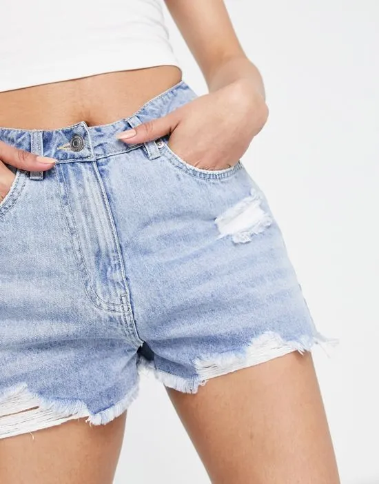 https://images.styletyx.com/images/ripped-denim-shorts-in-light-blue-parisian-tall-1962555_4.webp
