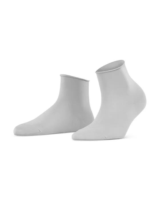 https://images.styletyx.com/images/roll-top-touch-short-socks-falke-1822271_5.webp