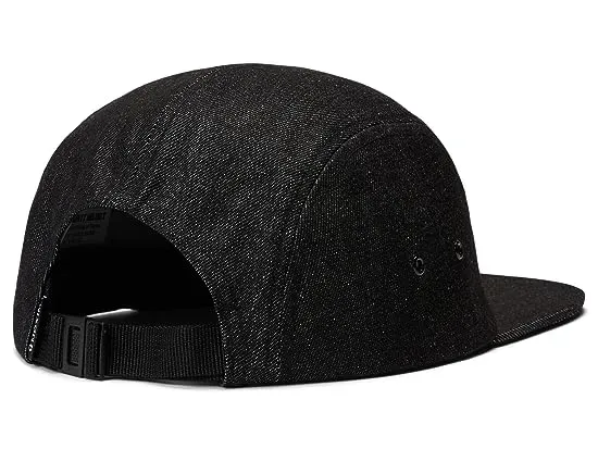https://images.styletyx.com/images/rolling-stones-strapback-nixon-1906889105_2.webp