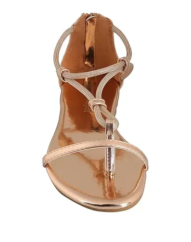 https://images.styletyx.com/images/rose-gold-flip-flops-laura-biagiotti-2833518_4.webp