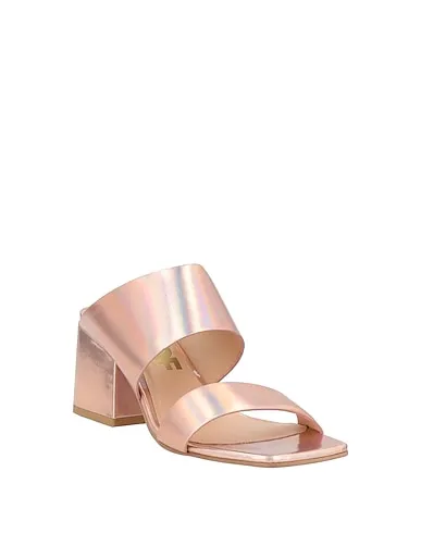 https://images.styletyx.com/images/rose-gold-leather-sandals-colors-of-california-1306631_2.webp