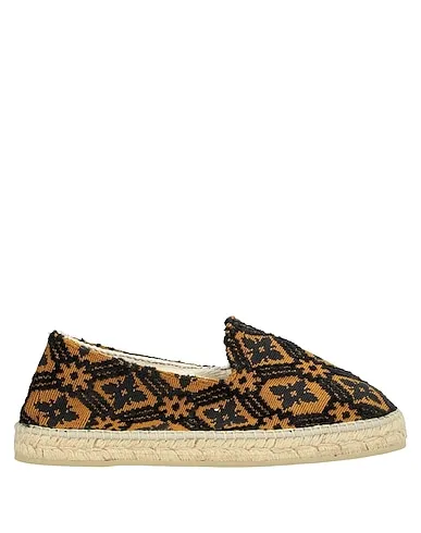 https://images.styletyx.com/images/rust-jacquard-espadrilles-oas-1448907_1.webp