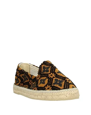 https://images.styletyx.com/images/rust-jacquard-espadrilles-oas-1448907_2.webp