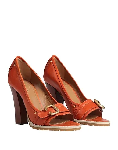 https://images.styletyx.com/images/rust-leather-pump-chloe-1005298418_2.webp