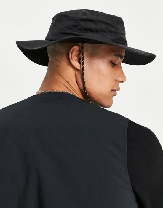 https://images.styletyx.com/images/safari-bucket-hat-with-contrast-puller-in-black-asos-design-13325520_3.webp