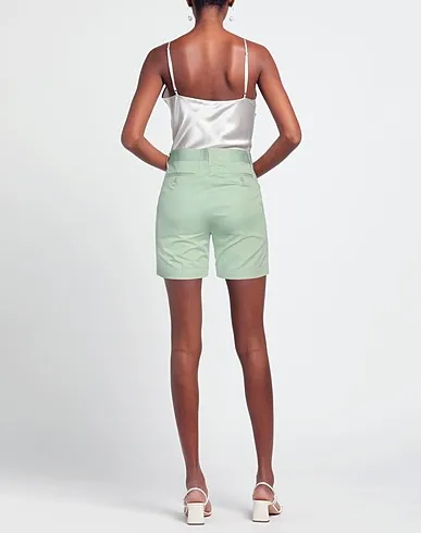 https://images.styletyx.com/images/sage-green-gabardine-shorts-bermuda-ami-alexandre-mattiussi-13376919_3.webp