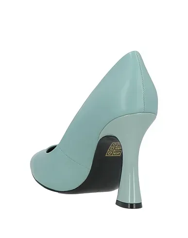 https://images.styletyx.com/images/sage-green-leather-pump-luciano-barachini-710776071_3.webp