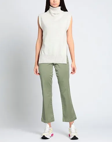 https://images.styletyx.com/images/sage-green-plain-weave-casual-pants-noir-n-bleu-1005392928_2.webp