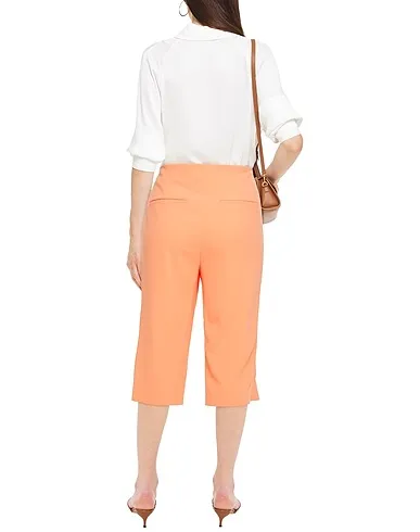 https://images.styletyx.com/images/salmon-pink-crepe-cropped-pants-culottes-alice-olivia-3305938_3.webp