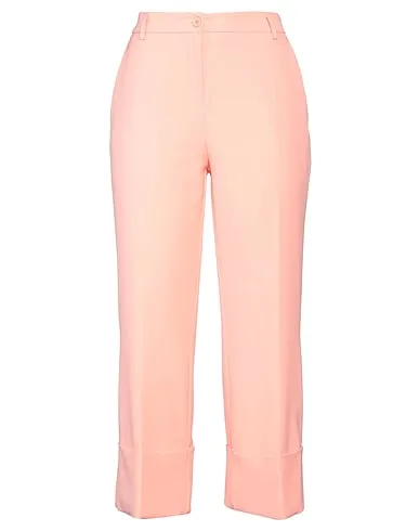 https://images.styletyx.com/images/salmon-pink-crepe-cropped-pants-culottes-dodici22-2451863_1.webp