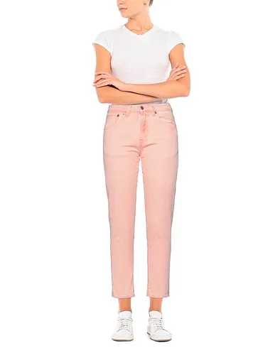 https://images.styletyx.com/images/salmon-pink-denim-denim-pants-people-766151_2.webp