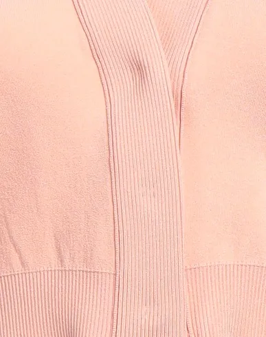 https://images.styletyx.com/images/salmon-pink-knitted-cardigan-fendi-3297732_4.webp