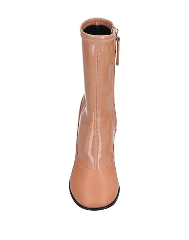 https://images.styletyx.com/images/salmon-pink-leather-ankle-boot-wandler-683916_4.webp
