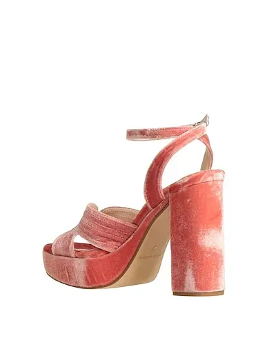 https://images.styletyx.com/images/salmon-pink-velvet-sandals-marian-710775283_3.webp