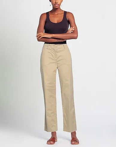 https://images.styletyx.com/images/sand-cotton-twill-casual-pants-aspesi-13297414_2.webp