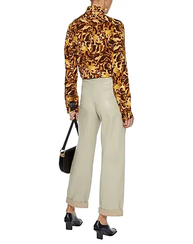 https://images.styletyx.com/images/sand-crepe-patterned-shirts-blouses-victoria-beckham-13235318_3.webp