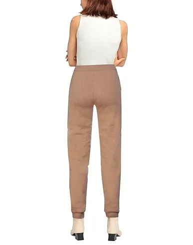 https://images.styletyx.com/images/sand-knitted-casual-pants-tom-ford-14155002_3.webp