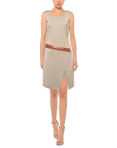 https://images.styletyx.com/images/sand-knitted-midi-dress-givenchy-615150147_3.webp