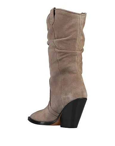 https://images.styletyx.com/images/sand-leather-ankle-boot-iro-1323714_3.webp