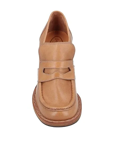 https://images.styletyx.com/images/sand-leather-loafers-barracuda-1522101_4.webp