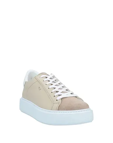 https://images.styletyx.com/images/sand-leather-sneakers-ylati-1651037_2.webp