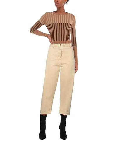 https://images.styletyx.com/images/sand-plain-weave-cropped-pants-culottes-brag-wette-306775_2.webp