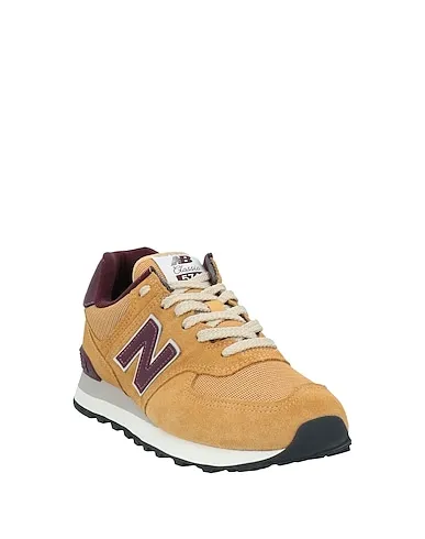 https://images.styletyx.com/images/sand-sneakers-new-balance-1648196_2.webp