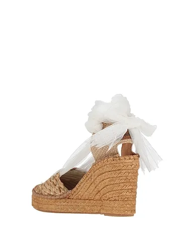 https://images.styletyx.com/images/sand-tulle-espadrilles-vidorreta-13342873_3.webp