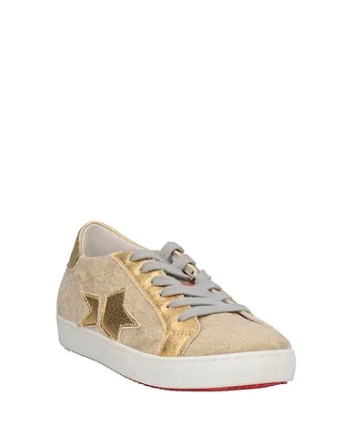 https://images.styletyx.com/images/sand-velvet-sneakers-sequel-by-ishikawa-13016290_2.webp