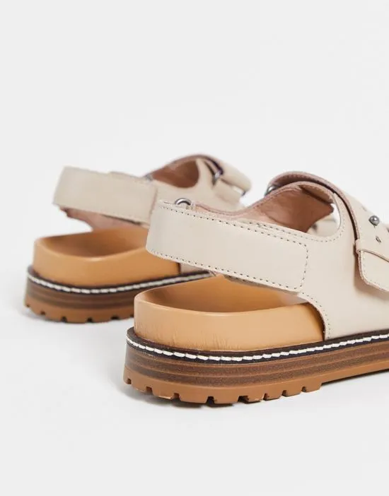 https://images.styletyx.com/images/sandals-in-beige-madewell-1736101_3.webp