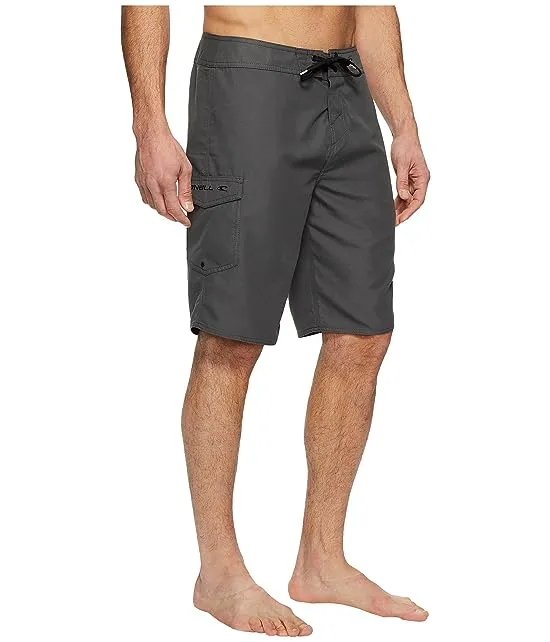 https://images.styletyx.com/images/santa-cruz-solid-2-0-boardshorts-o-neill-2663996_4.webp