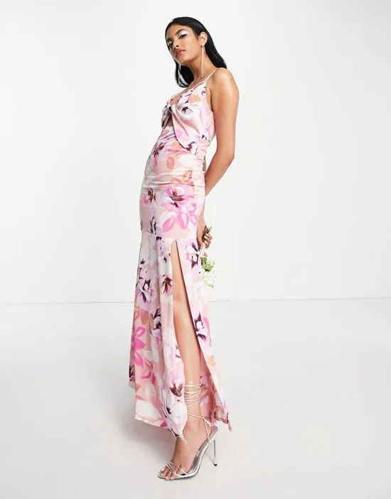 https://images.styletyx.com/images/satin-twist-front-maxi-dress-with-split-in-pastel-floral-liquorish-2742597_4.webp